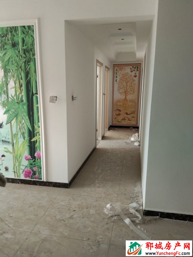 御龙湾(郓城公寓住宅) 3室2厅 105平米 精装修 58万元
