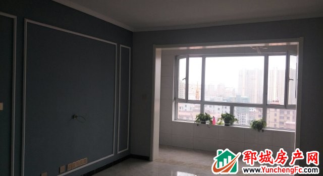 中华家园 3室2厅 130平米 精装修 1500元/月