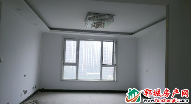 帝景湾 3室2厅 123平米 简单装修 62万元