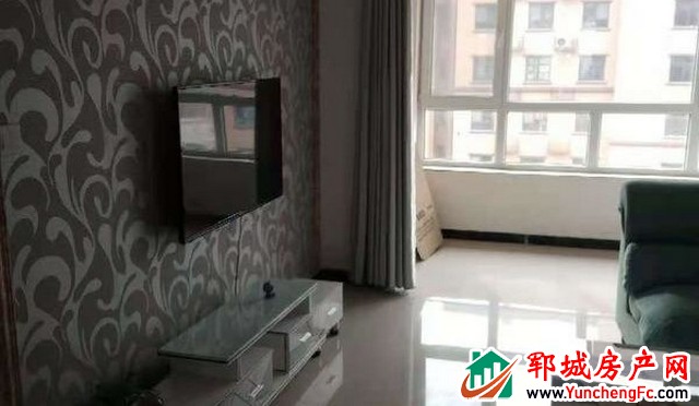 中华家园 3室2厅 126平米 精装修 1500元/月